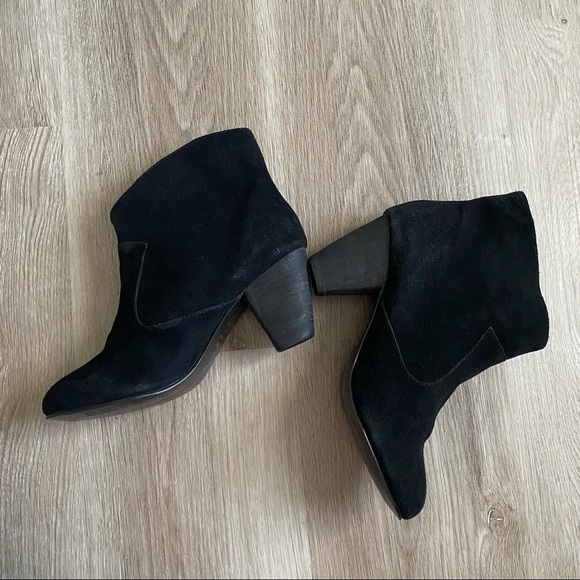 Ecote Urban Outfitters Alexandra Suede Slip On Booties - Picture 4 of 11